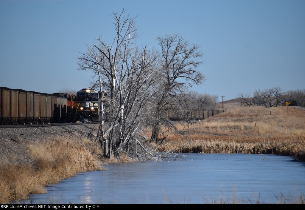 BNSF 8486/9308/NS 4277